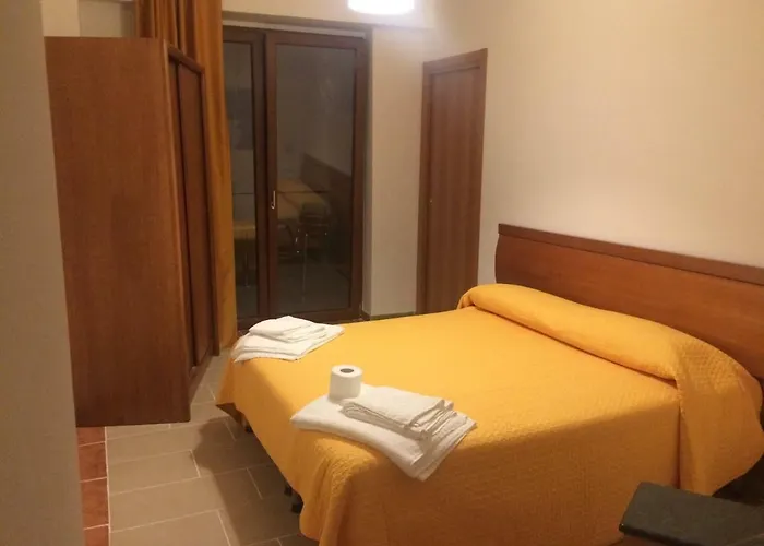 Palazzo Manfredi Vieste, Fronte Mare Con Parcheggio Bed & Breakfast Vieste