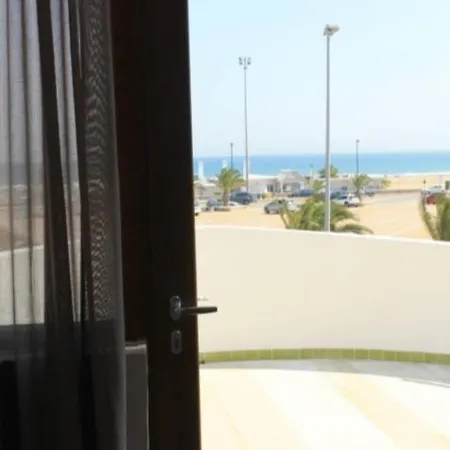 Palazzo Manfredi Vieste, Fronte Mare Con Parcheggio 4*