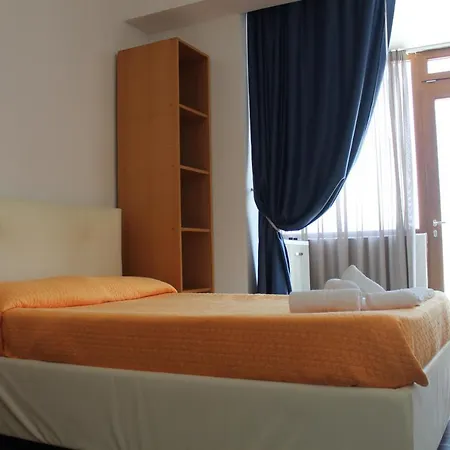 Bed & Breakfast Palazzo Manfredi Vieste, Fronte Mare Con Parcheggio Vieste