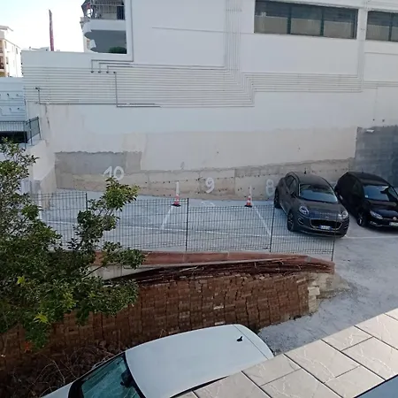 Palazzo Manfredi Vieste, Fronte Mare Con Parcheggio