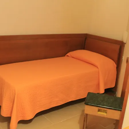 לינה וארוחת בוקר Palazzo Manfredi Vieste, Fronte Mare Con Parcheggio 4*