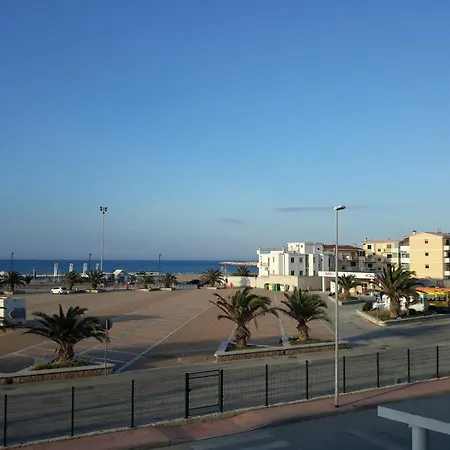 Palazzo Manfredi Vieste, Fronte Mare Con Parcheggio Vieste