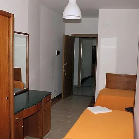 Palazzo Manfredi Vieste, Fronte Mare Con Parcheggio Bed & Breakfast 4*