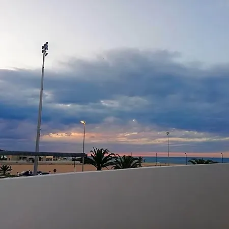 Palazzo Manfredi Vieste, Fronte Mare Con Parcheggio 4* ויאסטה