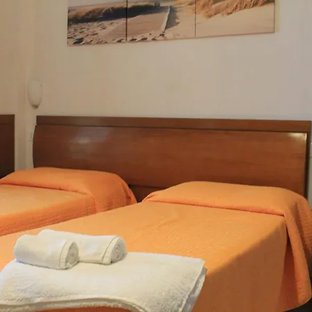 Palazzo Manfredi Vieste, Fronte Mare Con Parcheggio 4*