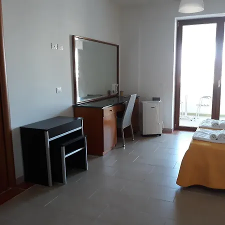 Bed & Breakfast Palazzo Manfredi Vieste, Fronte Mare Con Parcheggio Vieste